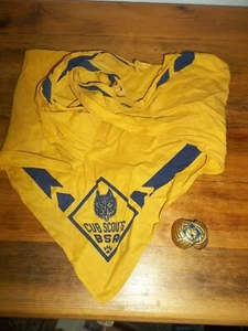 CUB SCOUTS SCARF & HOLDER 1950 - Picture 1 of 2