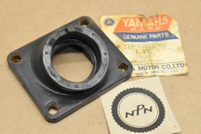 Nuevo de Lote Antiguo Yamaha 1972 AT2 1973 ATMX Colector de Admisión Carburador Junta de Bota 318-13565-00 Foto 1 de 2