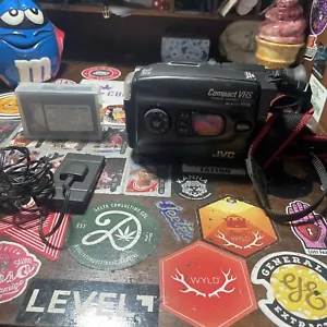Vintage JVC GR-AX700 Compact VHS-C Camcorder with Battery Untested - Picture 1 of 7