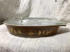 Pyrex 1,5 qt. geteilte Auflaufform mit Deckel oval Vintage früh amerikanisch braun - Bild 1 von 6