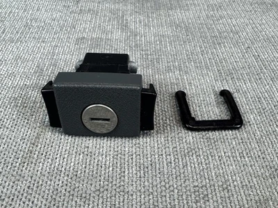 Chevrolet Buick Oldsmobile Lumina 1982-1996 guantera compartimento cierre gris Foto 1 de 4