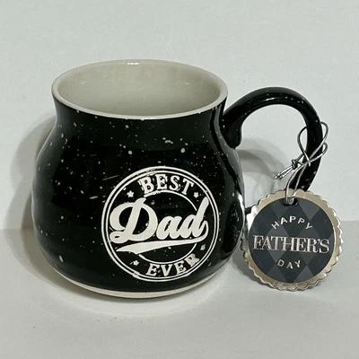 Taza de barro Our Name Is ~ Best Dad Ever ~ Taza de café verde oscuro del día del padre Foto 1 de 4