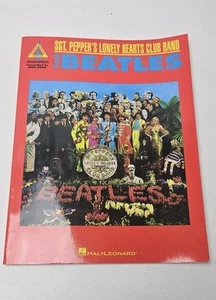The Beatles : Sgt. Pepper's Lonely Hearts Club Band, Guitar, Pb book HAL LEONARD - Picture 1 of 8
