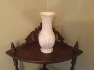 Belleek Muschel Vase - Bild 1 von 3