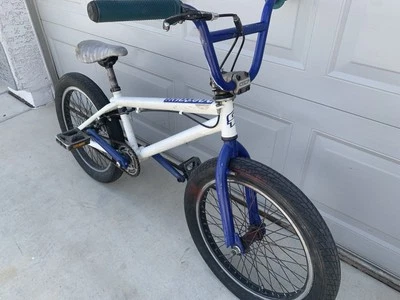 2008 Gt Performer bmx bike..................... - Image 1 of 4