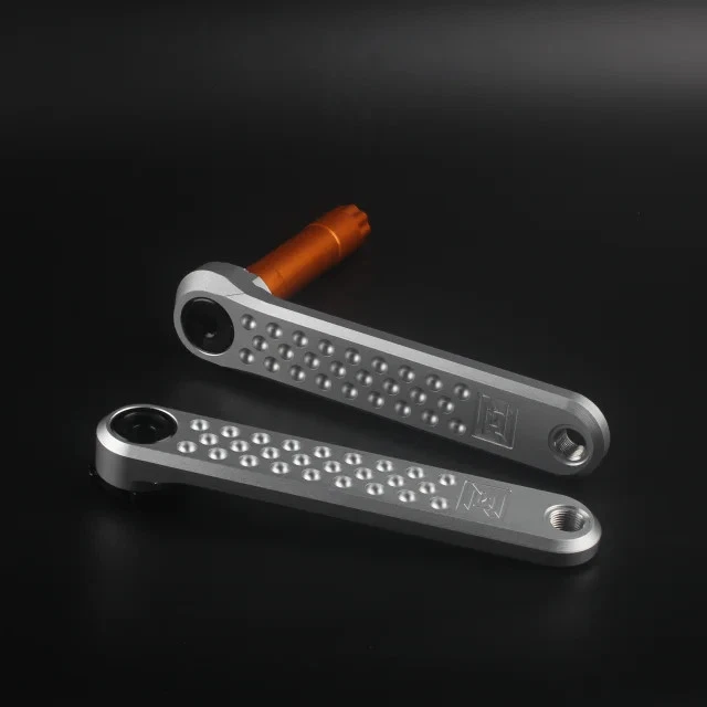 Juego de bielas de bicicleta plegables de carretera plato individual 40-48T con soporte inferior Foto 1 de 4