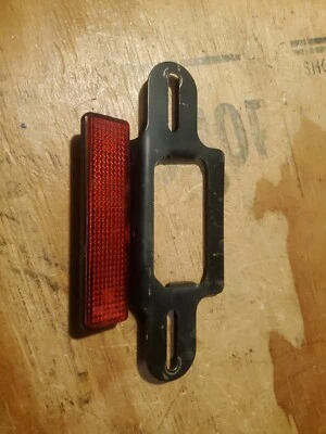 Soporte para matrícula de motocicleta y reflector Stanley 070-0450 Foto 1 de 4