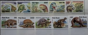 VIETNAM 1990, 1996 DINOSAUR COLLECTIONS/ ANIMAL, MNH, PERFẺOATED, MARGIN - Picture 1 of 1