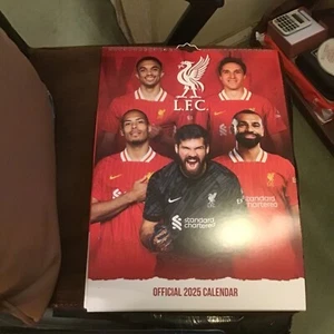 LIVERPOOL FC GRANDE CALENDARIO OFICIAL 2025 CUMPLEAÑOS NAVIDAD PLANIFICACIÓN - Imagen 1 de 2
