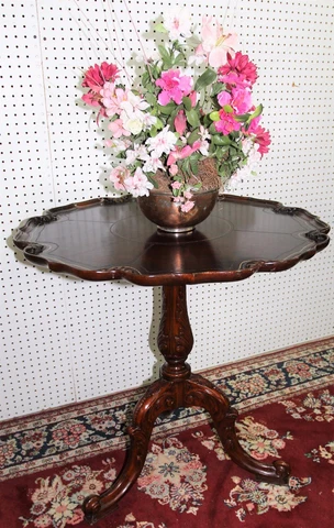Antique Mahogany Beautiful Leather Top Gold Inlay Carved Occasional Table C1920 Cover