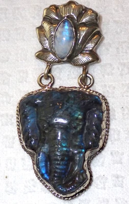 Colgante elefante Ganesha tallado en labradorita en plata tibetana Foto 1 de 4