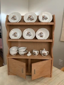 Vintage 18 Piece Children’s China Tea Set With Hutch Made In Japan - Picture 1 of 2