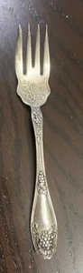 Vintage RCCO Rogers Bros Meat Fork Grape Pattern 8.5" Silver Silverware Details - Picture 1 of 6