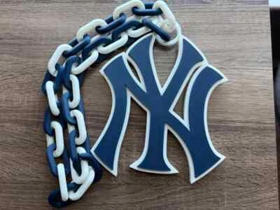New York Yankees Oversized Chain Necklace – Bold Fan Pendant for True Supporters - Image 1 of 2