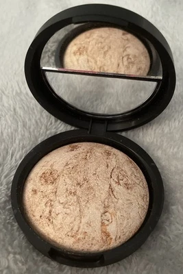 Laura Geller Baked Body Frosting All Over Face & Body Glow - 24K Glow .32oz NWOB - Image 1 of 2