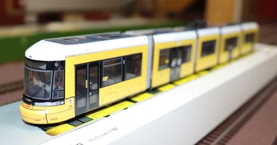 Berliner Straßenbahn H0 5 teilig mit Antrieb - Bild 1 von 4