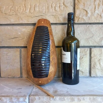 Güiro Marrón, Guiro de Calabaza Natural, Guiro de Percusión Peruana, Percusión Latina Foto 1 de 4