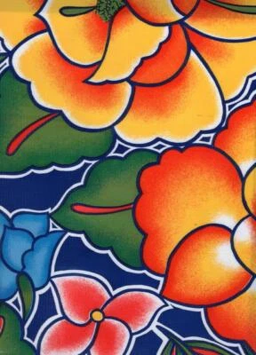 Tela de tela de aceite exótica floral Tehuana patrón azul marino se vende en patio o perno Foto 1 de 2