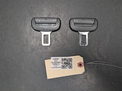 Комплект из 2 зажимов для переднего ремня безопасности 2015 Volkswagen Passat 7N0857737 14–17 - Изображение 1 из 4