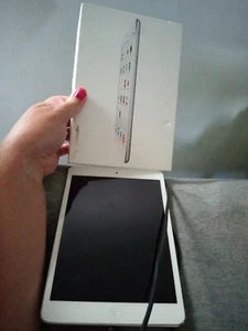 iPad Mini 2 Wifi Cellular 16 gb Silver At&T - Picture 1 of 6