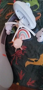 Fisher Price Musik Mobile Baby Einschlafhilfe Spieluhr Regenbogen NEU - Bild 1 von 4