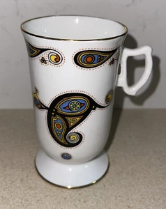 Tall Celtic Mug Royal Tara Vintage Book of Kells Design Celtic Cup Gold Rim - Picture 1 of 6