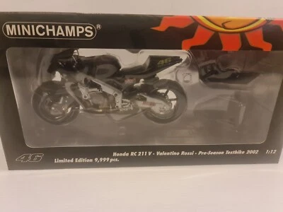Valentino Rossi. Honda RC211V.  Pre season testbike 2002.  Minichamps 1/12 - Image 1 of 4