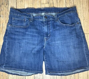 Levis Damen Jeans Shorts Größe 33 Blau Dunkle Waschung Mittellang Denim Stretch - Bild 1 von 4