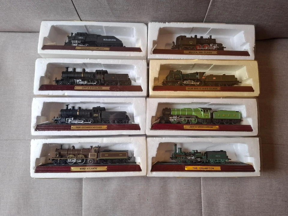 8 x Atlas Edition Statische Dampfmodelle mit Sockeln - Bild 1 von 1