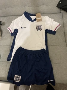 2013 England Heim Fußball Trikot Alter 8-9 Jahre Nike Kinder weiß/marineblau - Bild 1 von 8