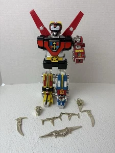 "Figura fundida a presión Lion Force Voltron Trendmasters 1997 vintage de 12"" con accesorios" - Imagen 1 de 10