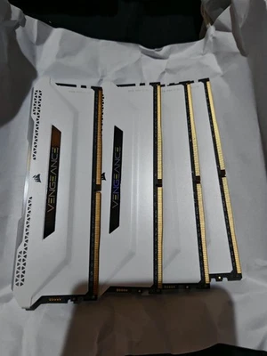 ram ddr4 32gb 3200mhz - Immagine 1 di 2
