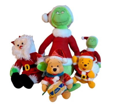2 Juguetes de Peluche Dr Seuss El Grinch, 2 Osos Pooh 1 Papá Noel y ¡REGALO!  6 artículos Foto 1 de 4