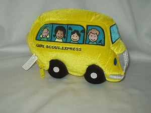 Mary Meyer GIRL SCOUT EXPRESS 9" x 7" Bus & Finger Puppet play set 2000 ADORABLE - Picture 1 of 10