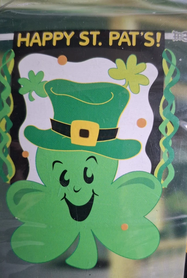 Muy Linda Difícil de Encontrar Día de San Patricio Trébol Bandera 28” X 44” por New Creative Foto 1 de 4