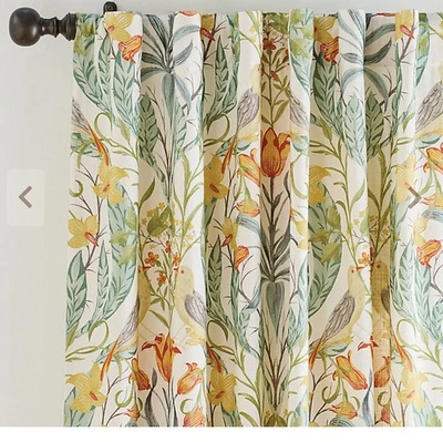 Paneles de cortina Ballard Designs 50”x96” se venden como un juego de 2. Foto 1 de 4