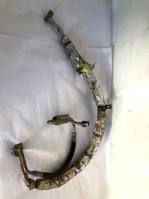 Conjunto de manguera de línea de succión y descarga de aire acondicionado Ford Fusion 2010-2012 Foto 1 de 4