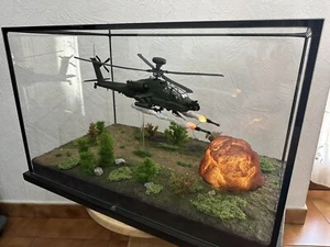 Diorama 1/48 AH-64D Apache Longbow - Foto 1 di 7