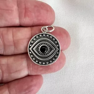 Ciondolo Malocchio Argento Sterling Pietra Nera Artificiale Protezione Buona Fortuna - Foto 1 di 5