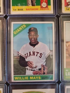 1953-1973 Topps Vintage Baseball Card Lot Willie Mays! Hank Aaron! Yaz! WOW! - Picture 1 of 24