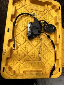 2011 - 2023 DODGE CHARGER REAR DOOR LATCH SMALL DEFECT  - Picture 1 of 7