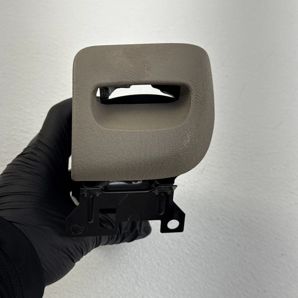 Portavasos doble Chevy Silverado GMC Sierra Suburban Yukon Tahoe 95-98 Md beige Foto 1 de 4