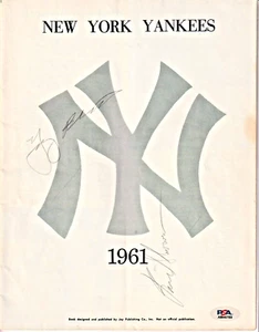 YOGI BERRA BILL SKOWRON Signed AUTOGRAPH 1961 New York Yankees Yearbook PSA/DNA - Picture 1 of 3