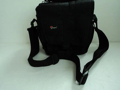 Estuche para cámara digital Lowepro Adventura 140  Foto 1 de 4