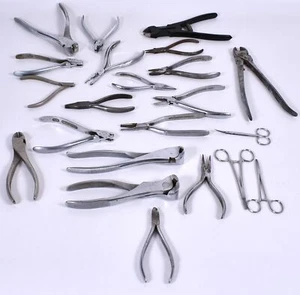 KFO Pliers, Dental Tool, Tamedical Pliers, Dental Instruments - Picture 1 of 4