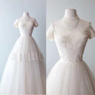 Vintage Wedding Dresses Floor Length Short Sleeves White Retro Bridal Gowns - Image 1 of 4