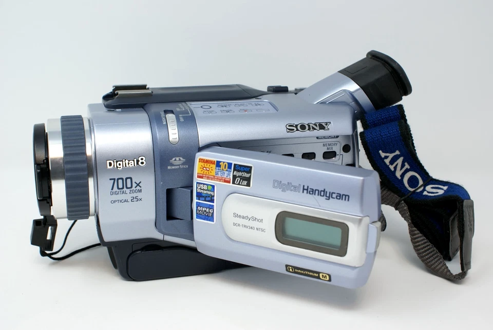 Sony DCR-TRV340 Handycam Digital8 - Probada - Ver video - Videocámara solamente Foto 1 de 4