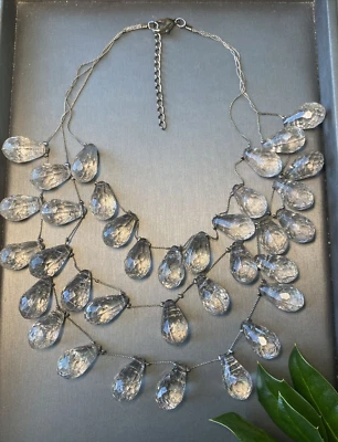 Collar pesado vintage con flecos lucite transparentes joyería patrimonial usado 18"+2" Foto 1 de 4