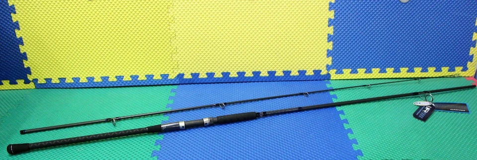 Okuma Rockaway Surf Saltwater Spinning Rod 11' Length 2pc 10-20 LB Line Rate 3