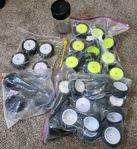 LOSI Buggy Wheels And Tires Lot - Picture 1 of 3